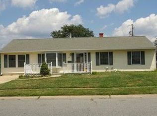 1002 Birchwood Dr, Newark, DE 19713