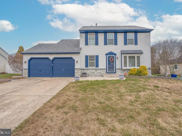 11 Devonshire Ct, Sicklerville, NJ 08081