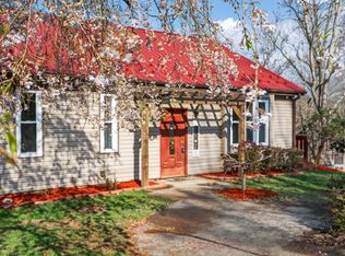 106 E Beaver Dam Ct, Goodview, VA 24095