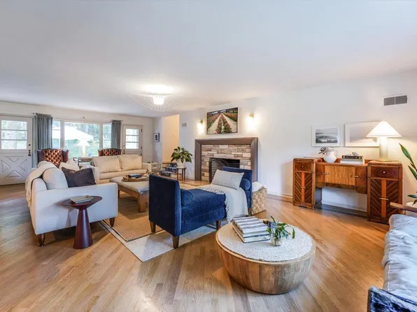 539 Hartung Dr, Wyckoff, NJ 07481