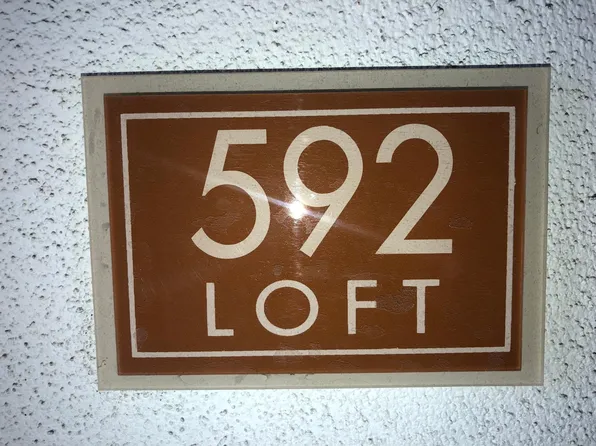 592 S Brea Blvd, Brea, CA 92821