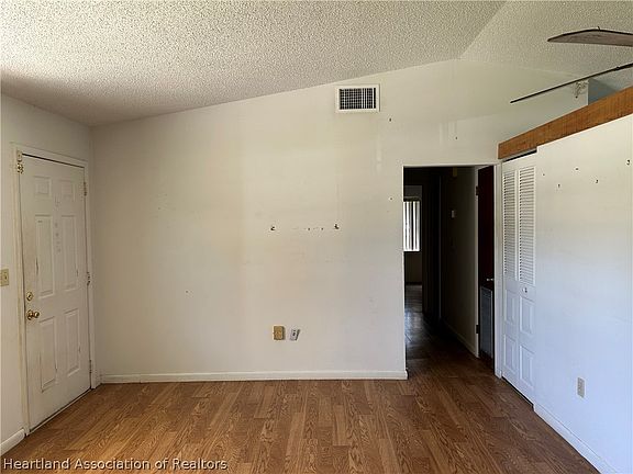 3rd image of 2067 N Terrapin Rd