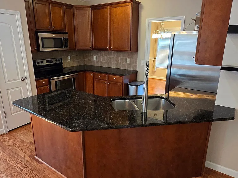 4049 Clinard Ave — Photo 9