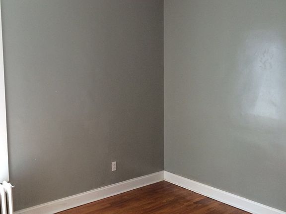 4th image of 53 Hollywood Ave
