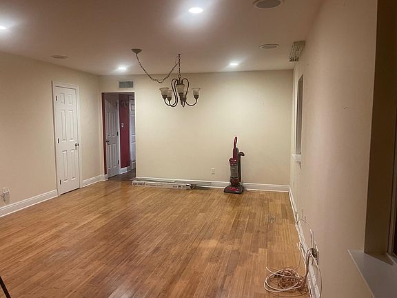 5th image of 4901 W Napoleon Ave N
