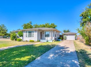 108 Largent Ave, Ballinger, TX 76821