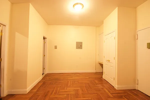 Rented by Rental Solutions Inc | media 17