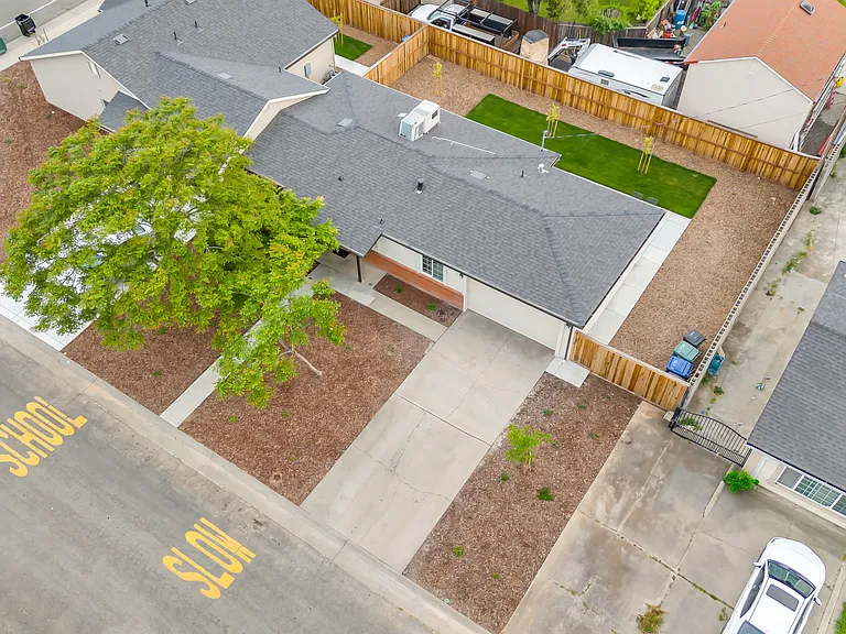 8148 Addie Ave — Photo 25