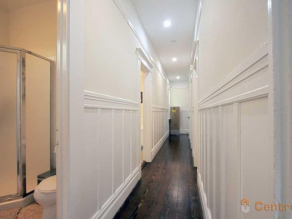 5th image of 1334 Larkin St #A