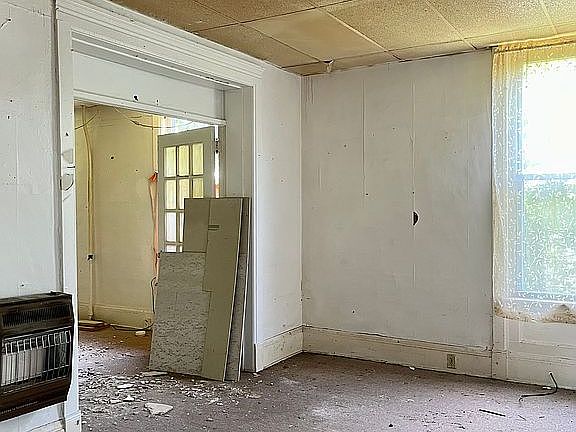 3rd image of 500 Lindsey St