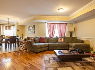 24 Calcagno Ct, Staten Island, NY 10314