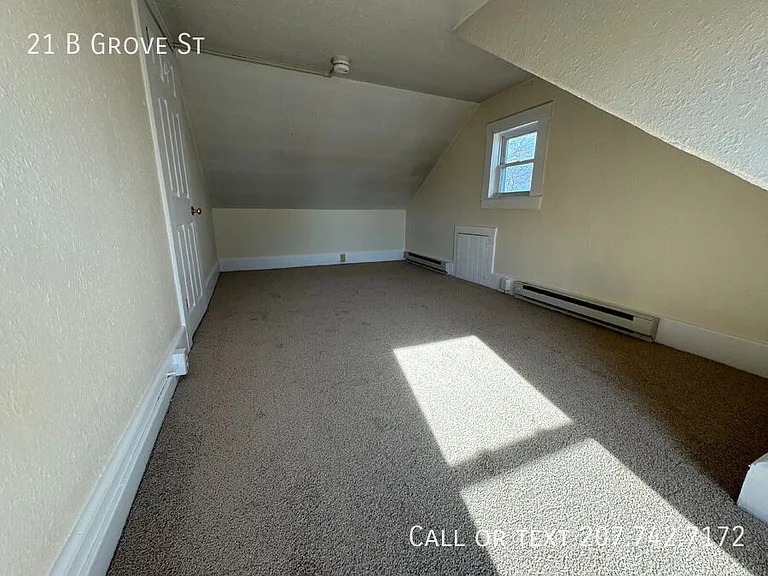 21 Grove St #B — Photo 16