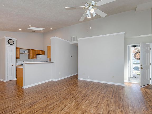 5th image of 4229 Kensington Garden Ct