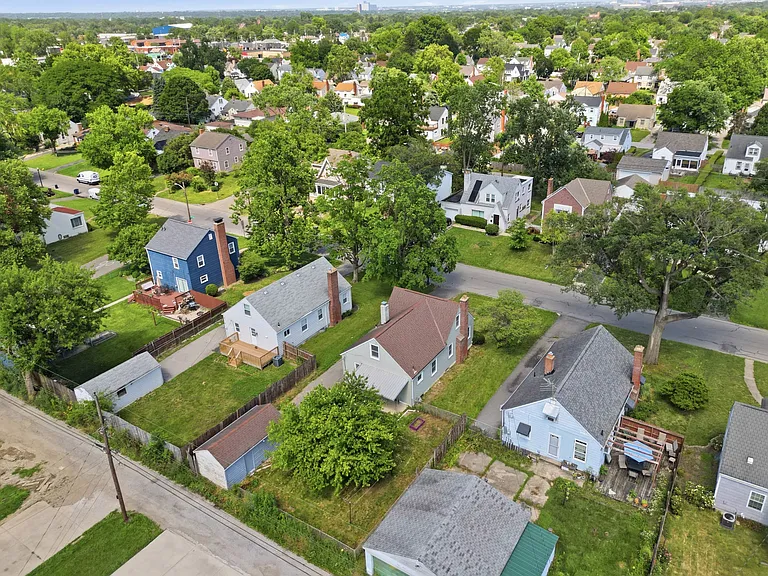 145 Demorest Ave — Photo 31
