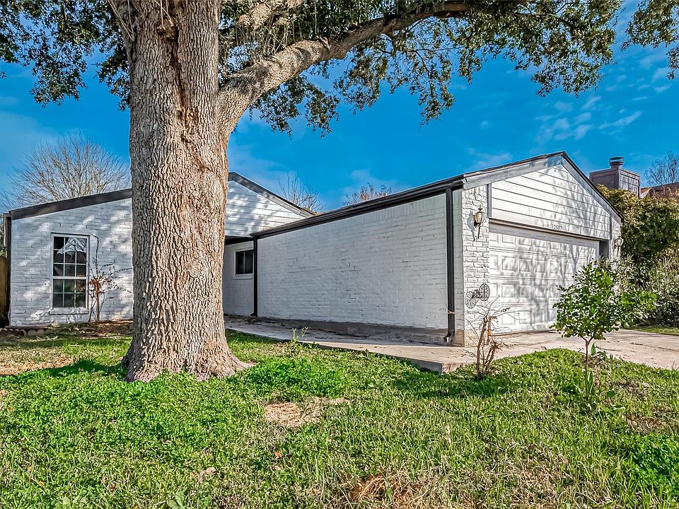 1st image of 12802 Sunset Dune Dr