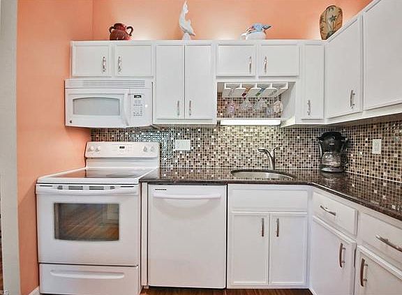 4th image of 14831 Summerlin Woods Dr Unit 15