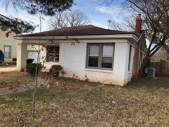 2nd image of 942 Ballinger St