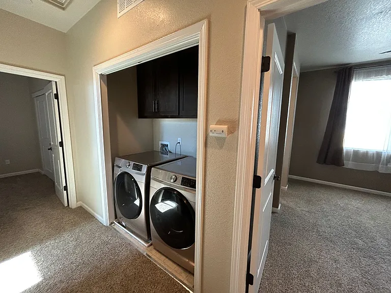 2479 Erickson St — Photo 14