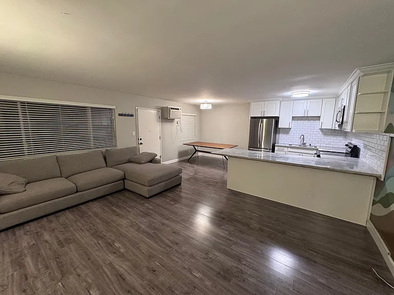 6520 Shirley Ave #14 — Photo 2