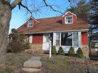 543 W Valley Stream Blvd, Valley Stream, NY 11580