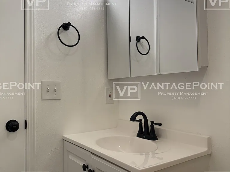 3251 W 4th St #19 — Photo 7