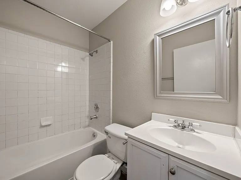 4904 Gnarled Oak Cv — Photo 15