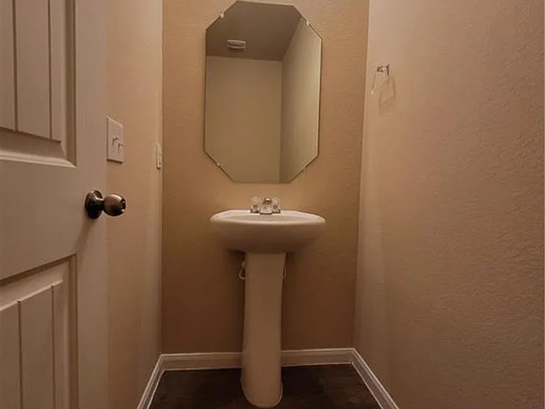 408 Luna Vista Dr — Photo 14