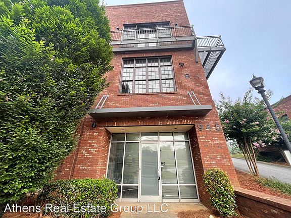 2nd image of 945 College Ave #9504997