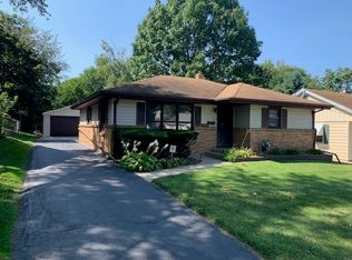 1727 Log Cabin Ave, Rockford, IL 61108