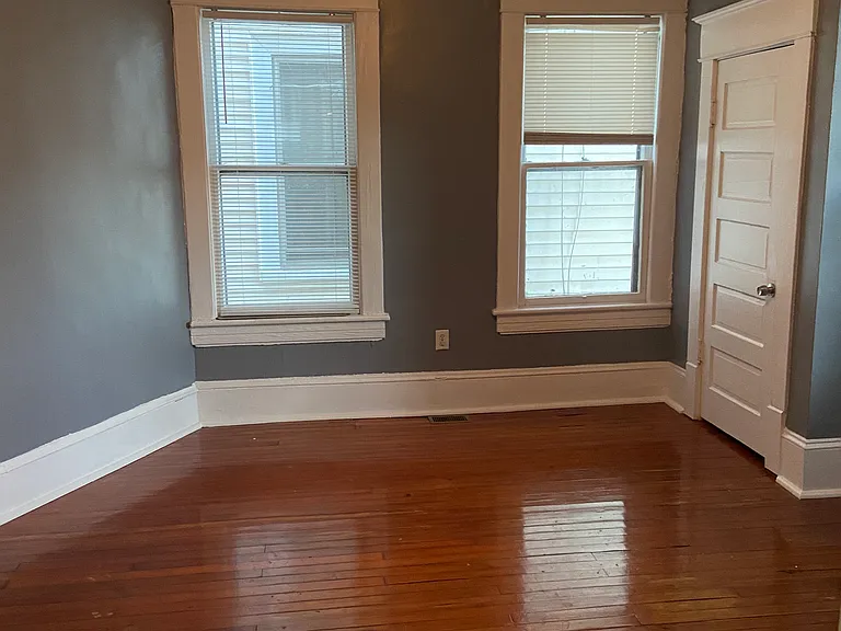 834 Marshall Ave SW #A — Photo 11