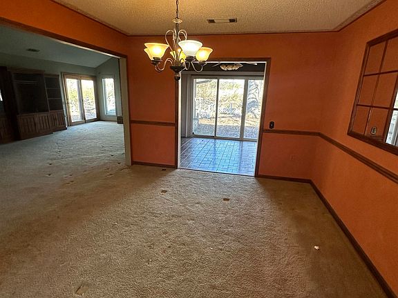 5th image of 8701 Lathbury Pl N