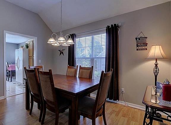 5th image of 5564 Belmont Dr