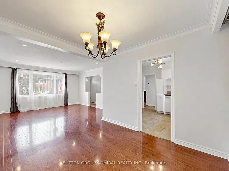 319 Patricia Ave — Photo 9
