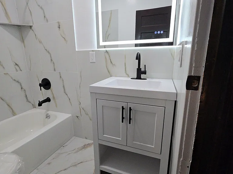 23-25 Columbia Ave #3 — Photo 6