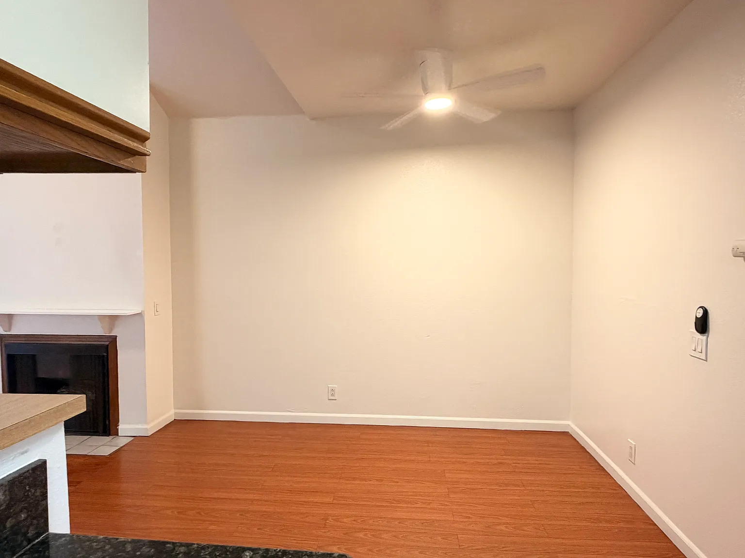 2 bed, 850 sqft, $3,200 — Photo 2