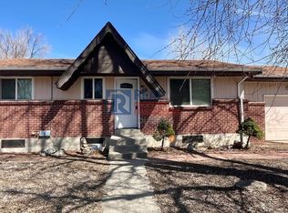 392 S Robb Way, Lakewood, CO 80226