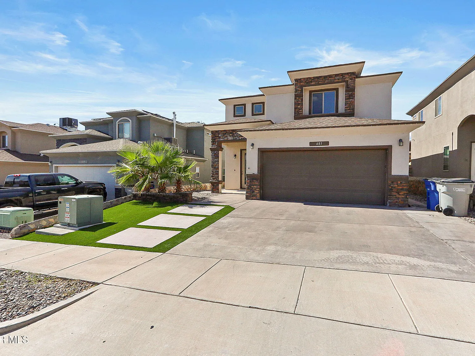 4 bed, 2.5 bath, 2290 sqft, $2,850 — Photo 3