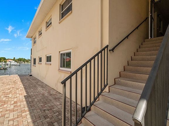 4th image of 3753 46th Ave S APT 6