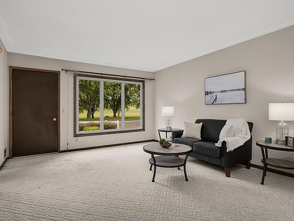 4th image of 1119 Park Ln