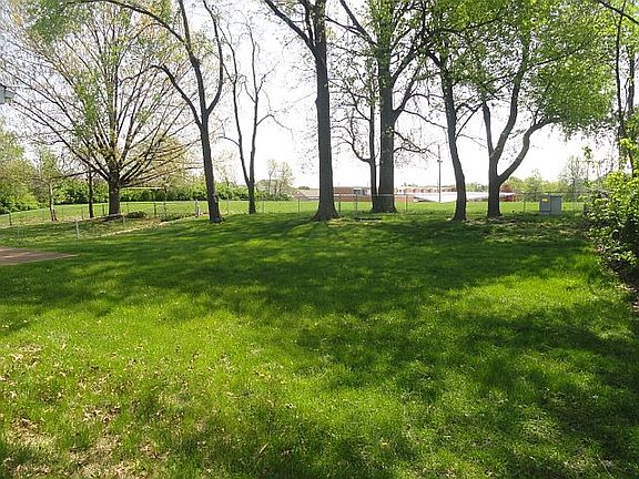 3rd image of 5054 Peyton Place Ct