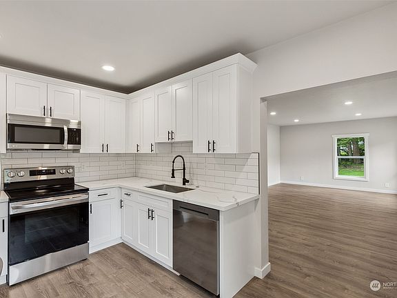 4th image of 79 Aldergrove Drive