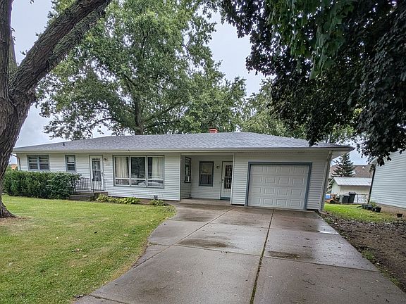 2nd image of 205 E Pleasant Ave