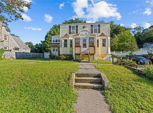 136 Tiogue Ave, Coventry, RI 02816