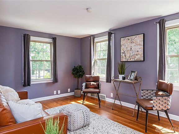 5th image of 425 Orchard Dr