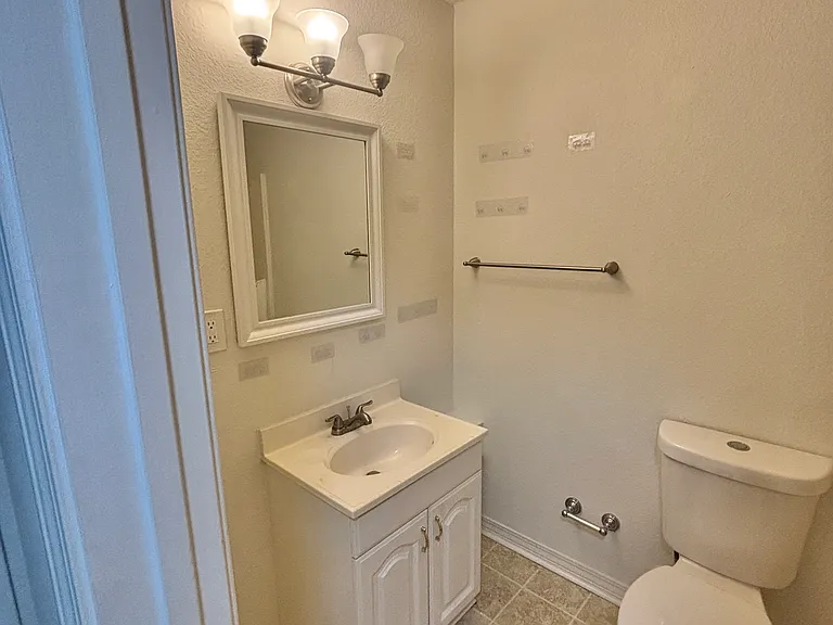 99 3rd St #8 — Photo 6