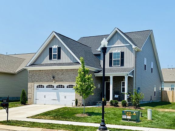 2nd image of 1130 Westgate Dr