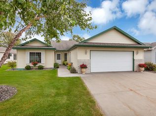 1014 Diamond Willow Cir, Waite Park, MN 56387