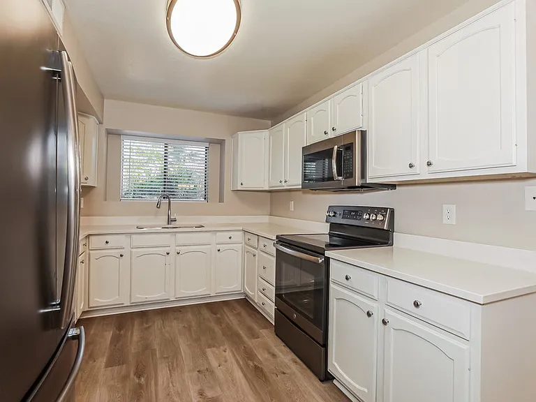 4527 E Hampton Ave #2 — Photo 9