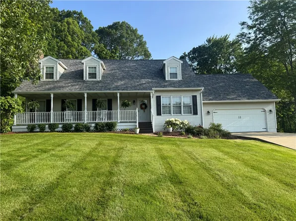 654 Melody Lane Ext, New Castle, PA 16101