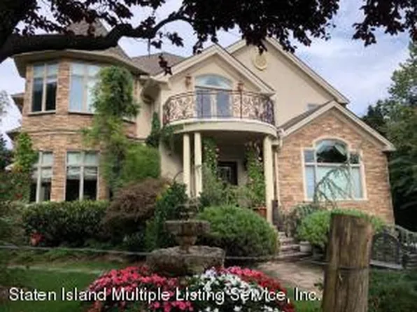 130 College Place image 1 of 1